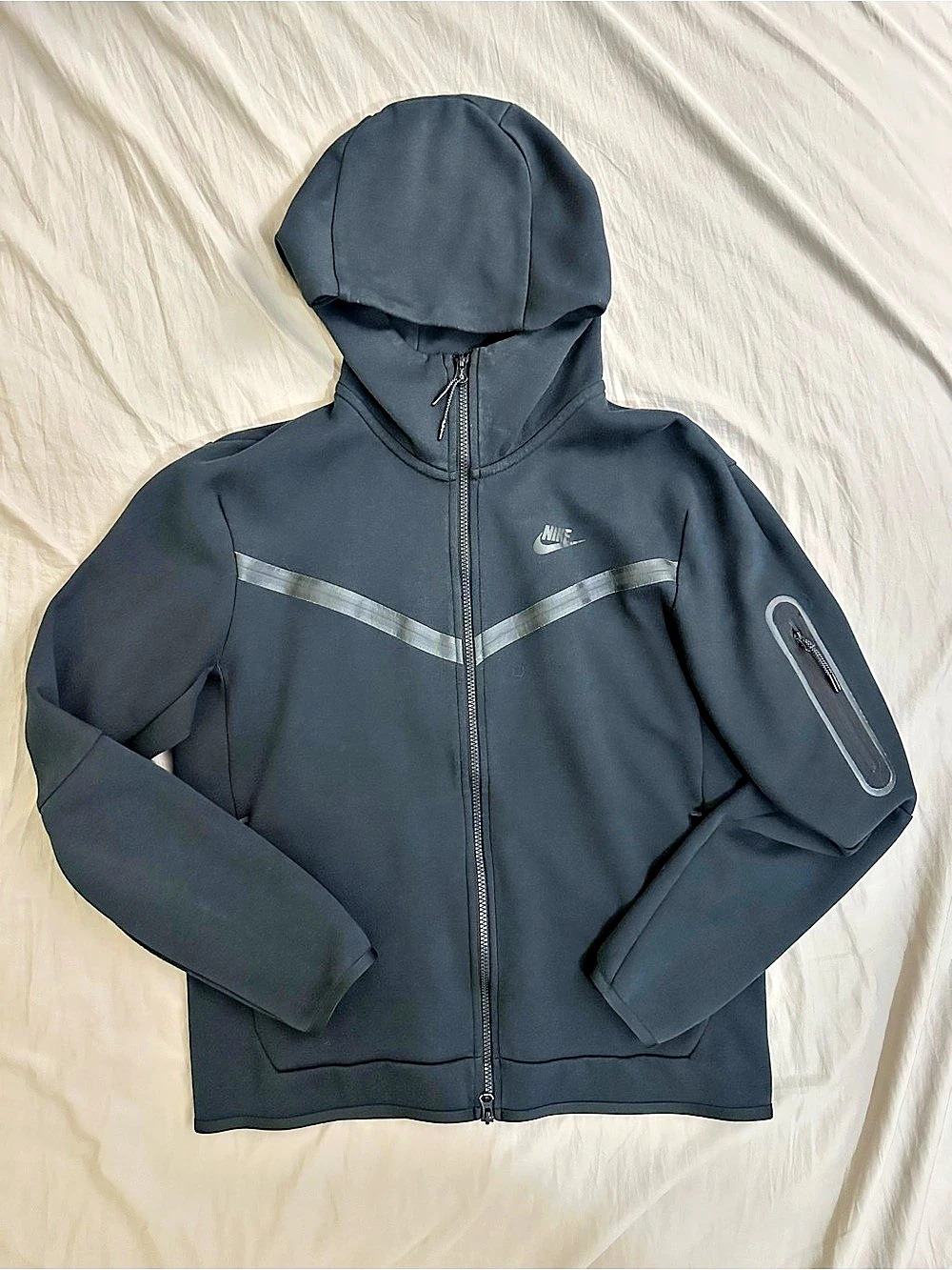 Nike Tech Fleece Full-Zip Windrunner Hoodie - Black